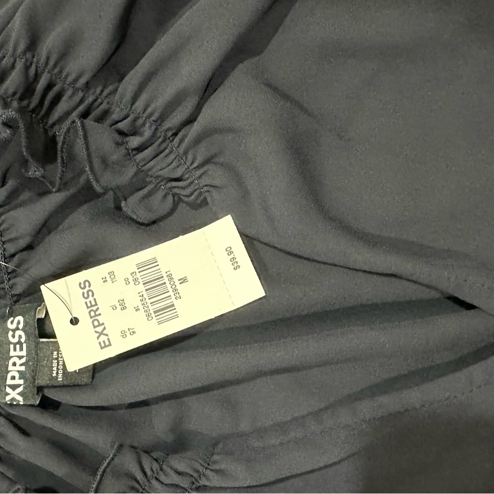 Express Ruffle V-Neck Top - Picture 2 of 2